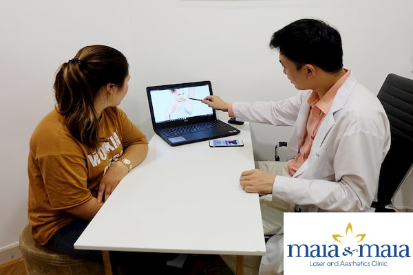 Hình ảnh : Thạc sỹ - Bác sĩ Nguyễn Văn Hoàn tư vấn và hỗ trợ điều trị thâm nách tại PK Maia&Maia Hình ảnh : Thạc sỹ - Bác sĩ Nguyễn Văn Hoàn tư vấn và hỗ trợ điều trị thâm nách tại PK Maia&Maia
