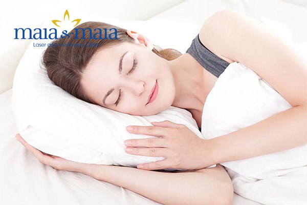 Ngủ đủ giấc hạn chế hình thành mụn Ngủ đủ giấc hạn chế hình thành mụn