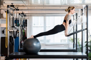 Pilates là một bộ môn có thể cải thiện tình trạng rụng tóc do căng thẳng