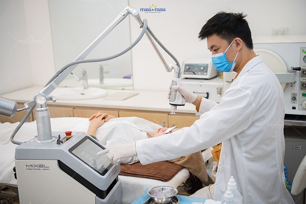 Điều trị sẹo bằng Laser