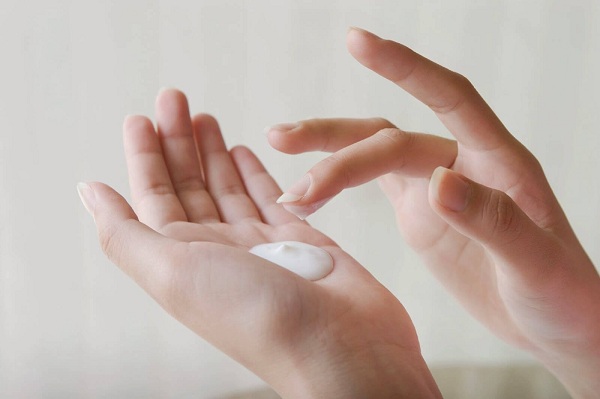 Thuốc bôi có thể hỗ trợ điều trị viêm ngay lập tức