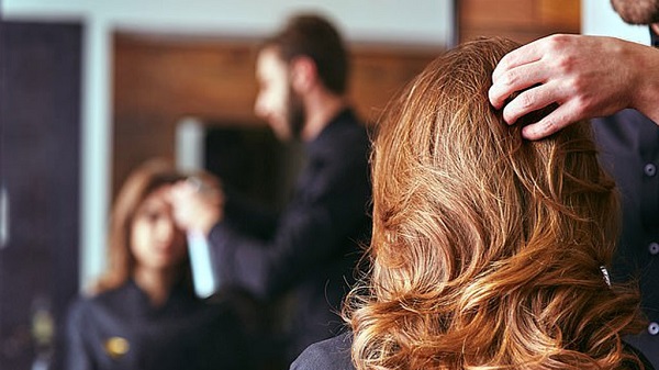 Mái tóc đã sử dụng hóa chất sẽ cần có chế độ chăm sóc riêng
