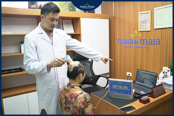 Cần đi thăm khám để khắc phục rụng tóc càng sớm càng tốt