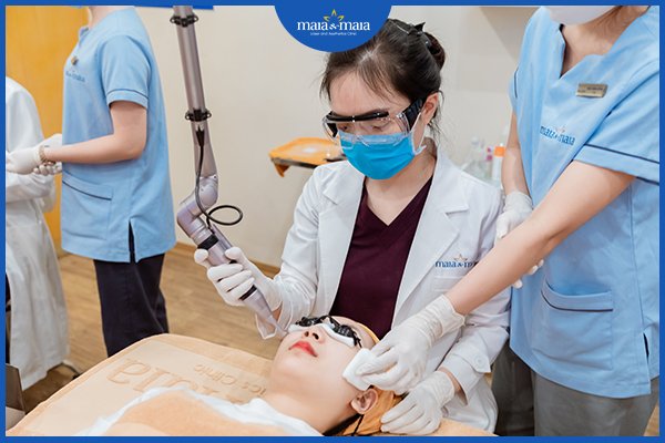 Hỗ trợ điều trị sẹo thâm sau mụn bằng công nghệ laser tại phòng khám Maia